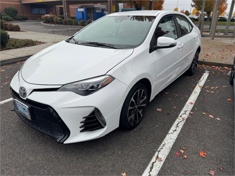 2017 Toyota Corolla SE Sedan 4D